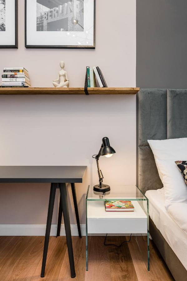 Neues Design-Apartment In Friedrichshain Берлин Екстериор снимка