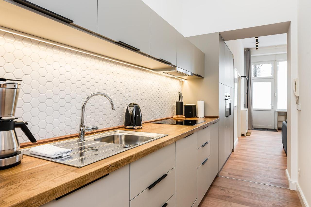 Neues Design-Apartment In Friedrichshain Берлин Екстериор снимка